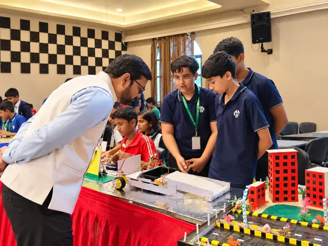 Students showing innovation projects at Delhi Public School Chhindwara