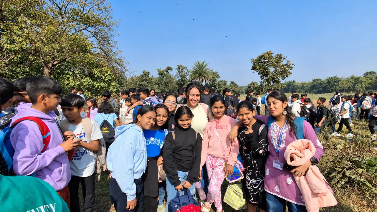 Students on a school trip, Delhi Public School Chhindwara